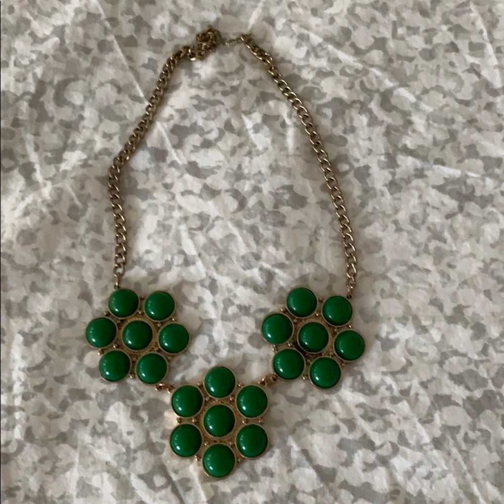 Green statement necklace